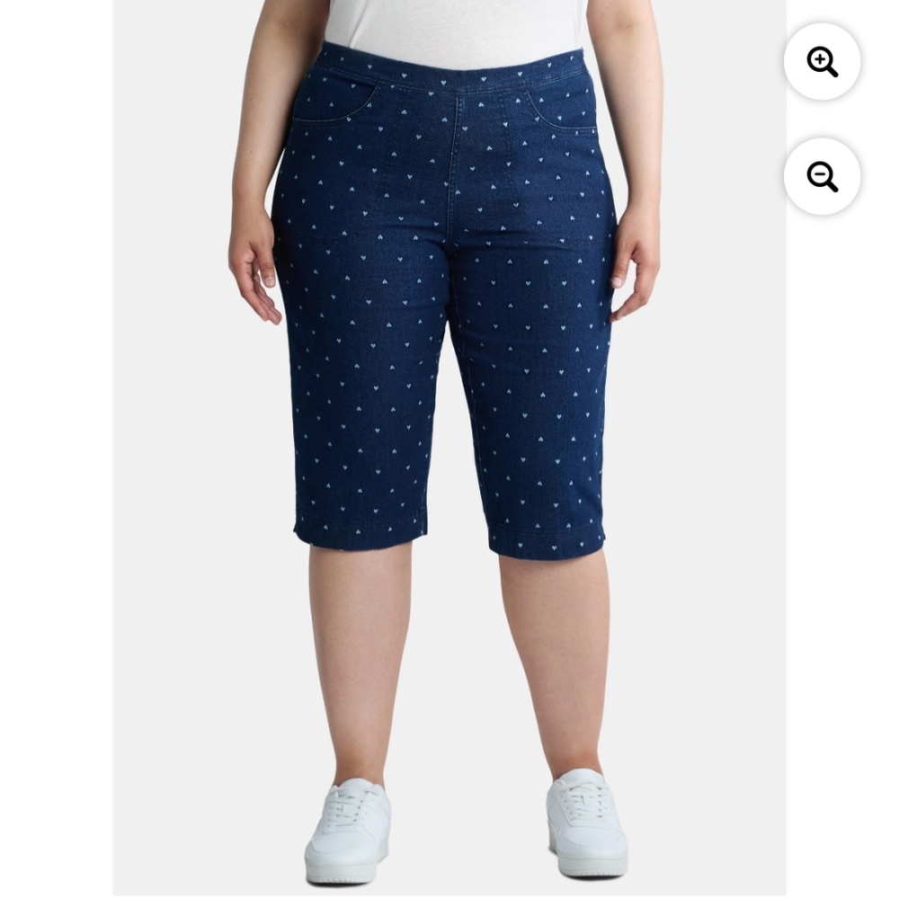 Just My Size Women’s Plus Denim Heart Print Pull On Stretch Capris 3X N…